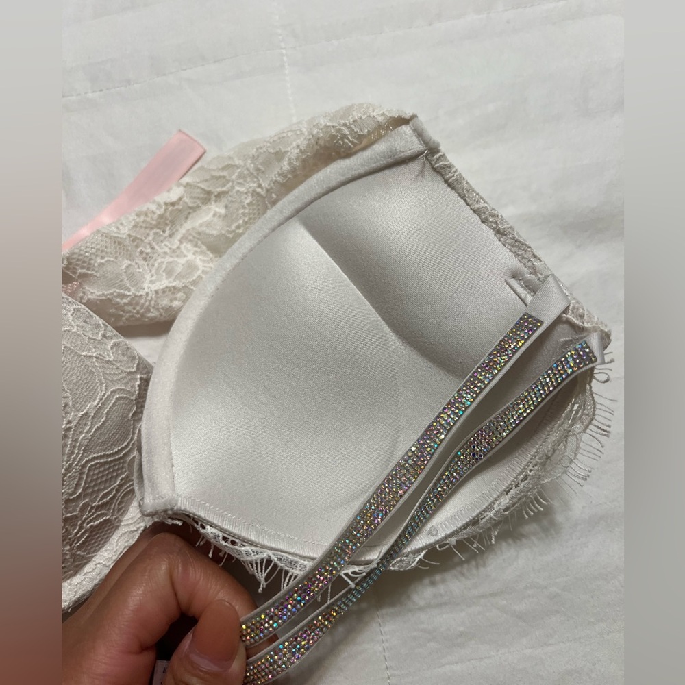 Victoria’S Secret - Picture 4 of 4